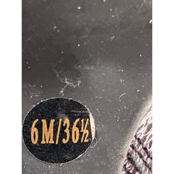 Vince Camuto boots women's  Ermania Leather laceup Platform Lug Sole size 6 - Picture 9 of 9